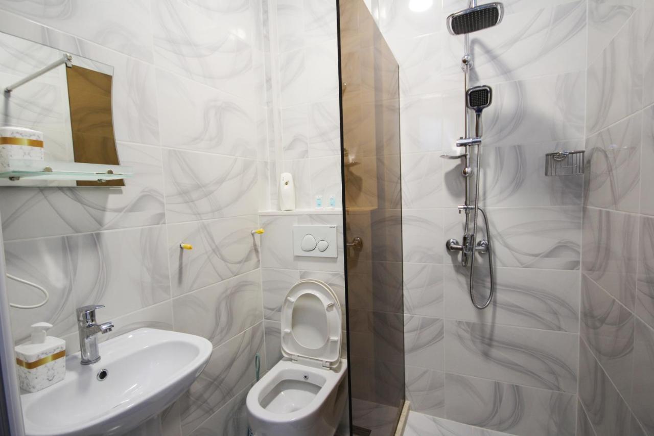 Guest House 99 Batumi Exterior photo