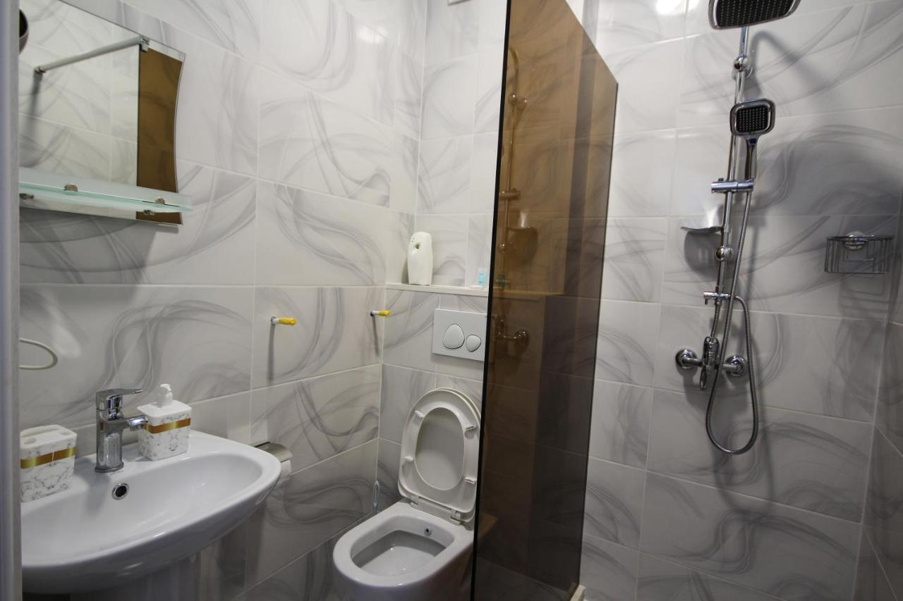 Guest House 99 Batumi Exterior photo